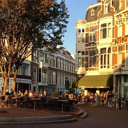 Mansion In The Heart Of Den Haag