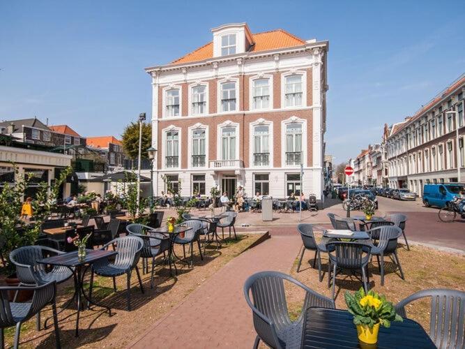 Quietly Located Mansion Near The Centre Of Holiday home *
